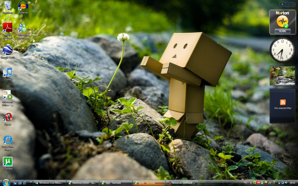 http://i218.photobucket.com/albums/cc18/Martine_Reistad/hei.png