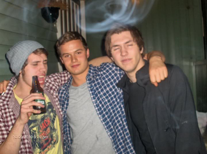 http://i46.photobucket.com/albums/f133/mrcocaine/jegdrunk.jpg