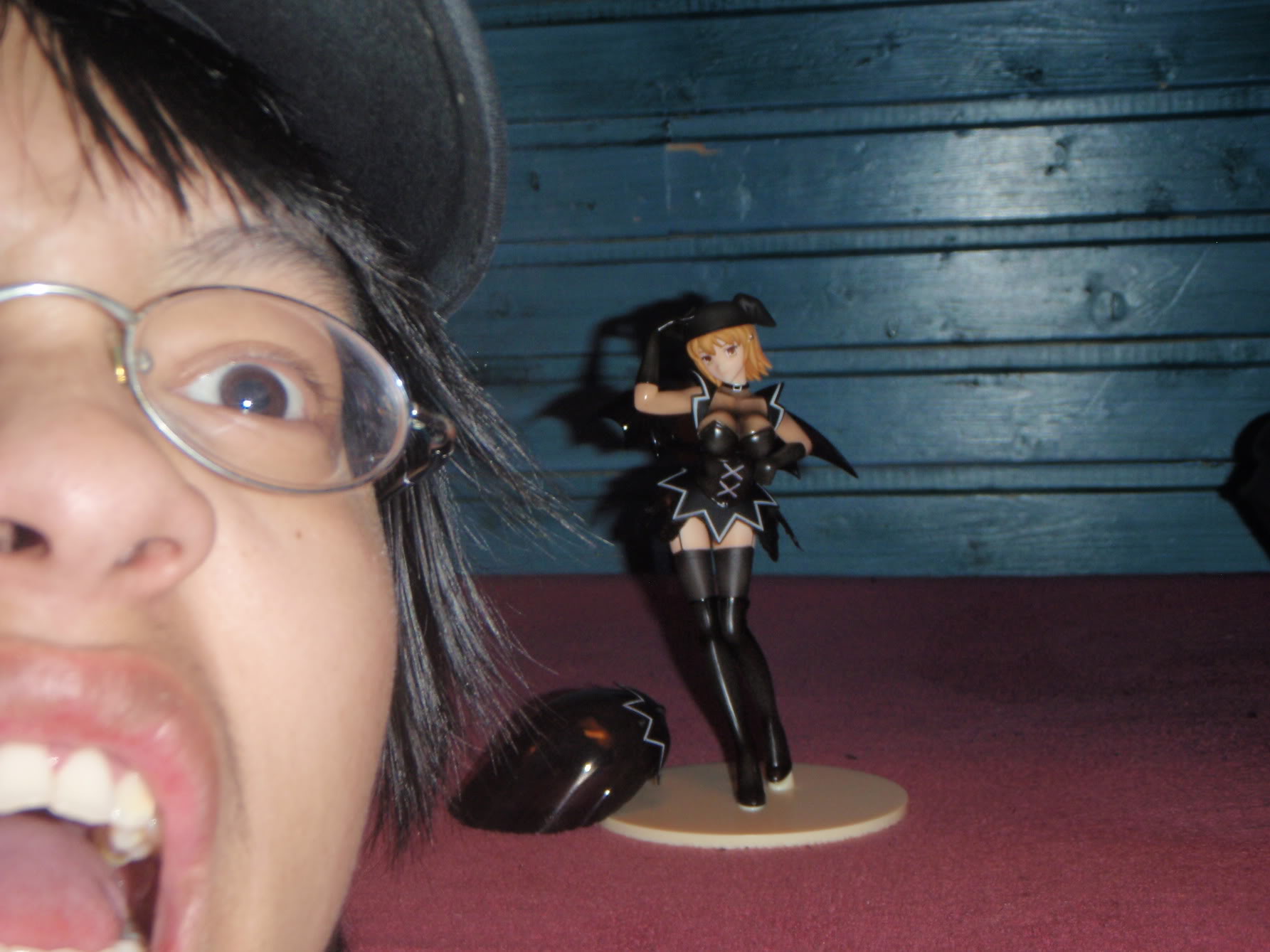 http://img.photobucket.com/albums/v419/bambed/Home%20Items/PA040322.jpg